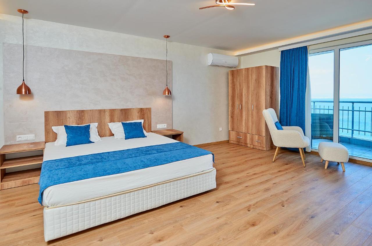 Family Hotel Regata Pomorie Exterior foto
